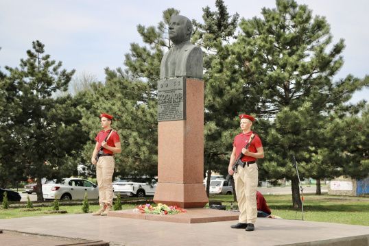 ТИХОРЕЧАНЕ ОТМЕТИЛИ 63-Ю ГОДОВЩИНУ СО ДНЯ ПЕРВОГО ПОЛЕТА ЧЕЛОВЕКА В КОСМОС   